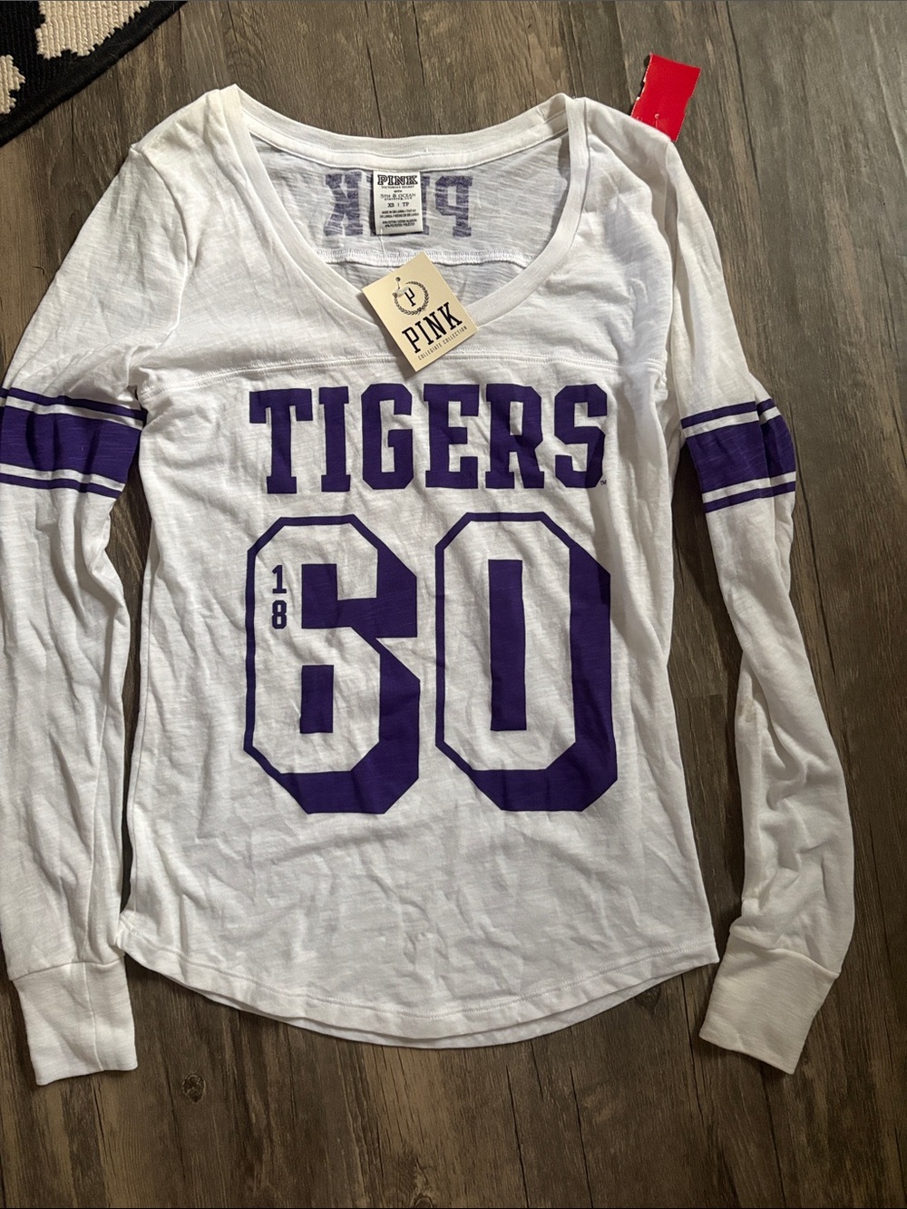 Vintage PINK NWT tigers long sleeve tee XS